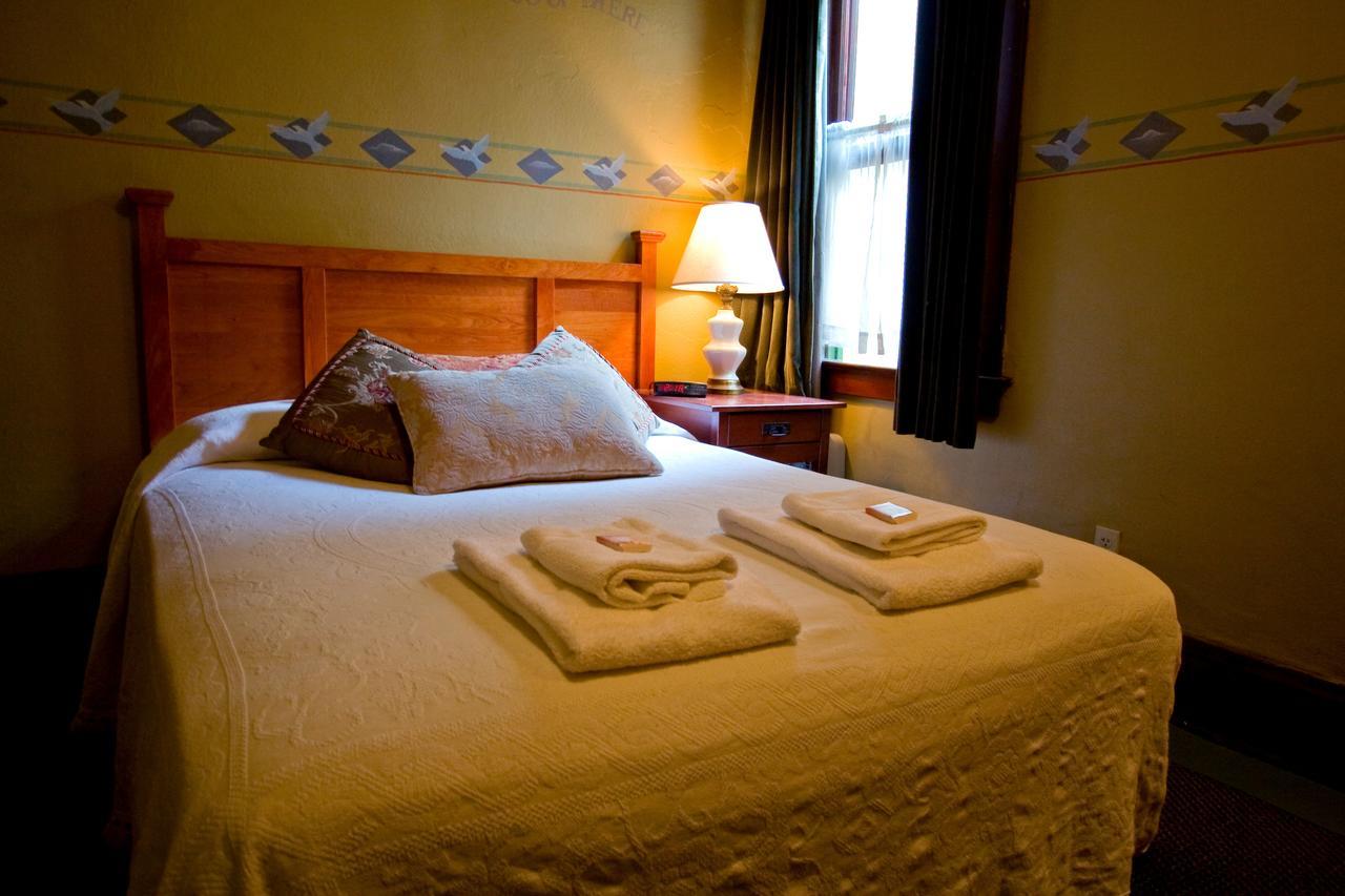Mcmenamins White Eagle Rock & Roll Hotel Portland Dış mekan fotoğraf
