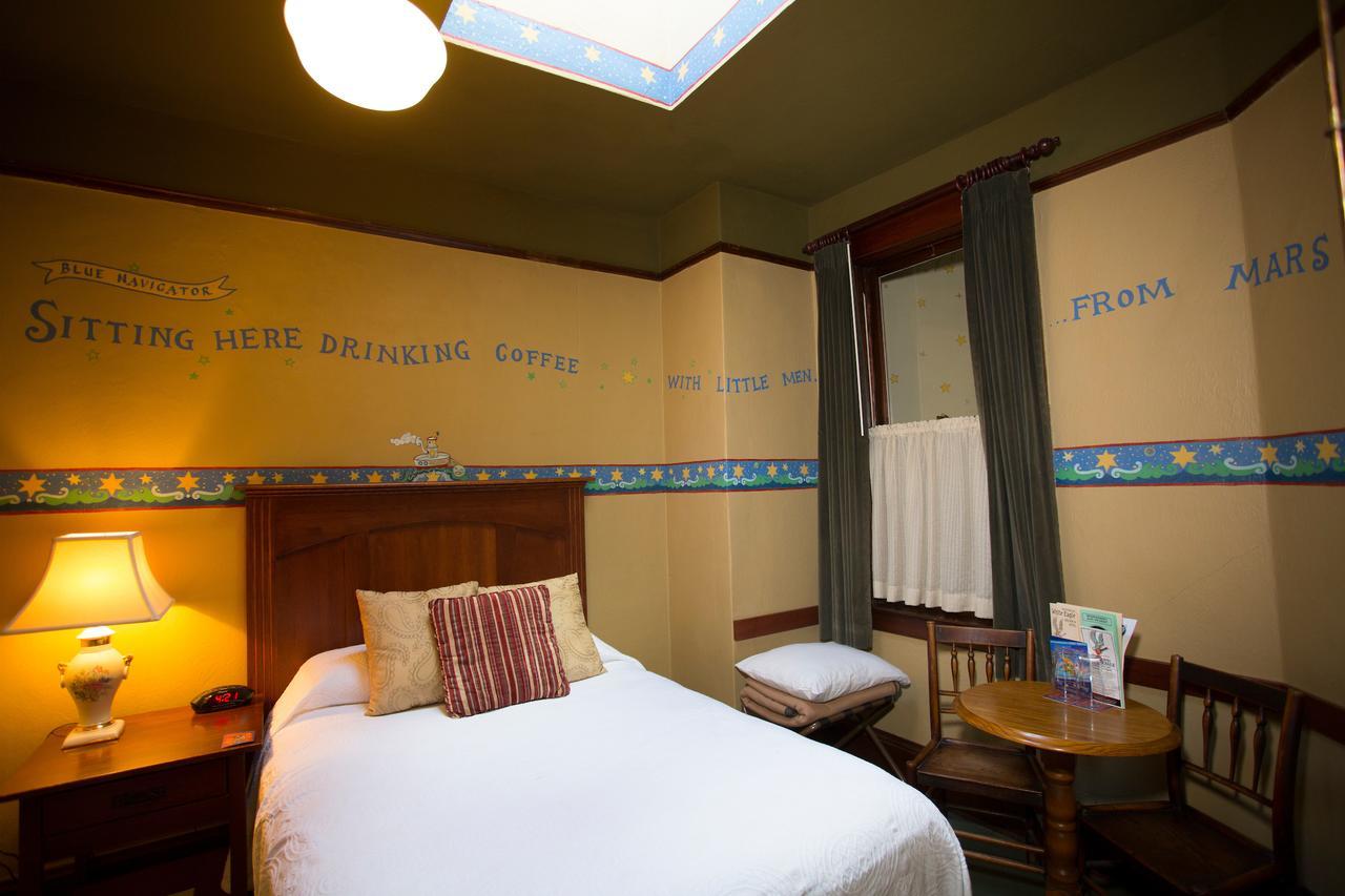 Mcmenamins White Eagle Rock & Roll Hotel Portland Dış mekan fotoğraf