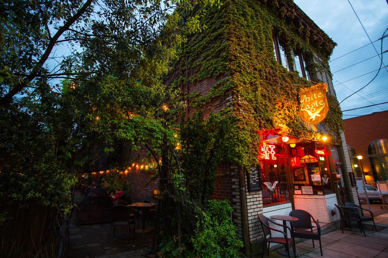 Mcmenamins White Eagle Rock & Roll Hotel Portland Dış mekan fotoğraf