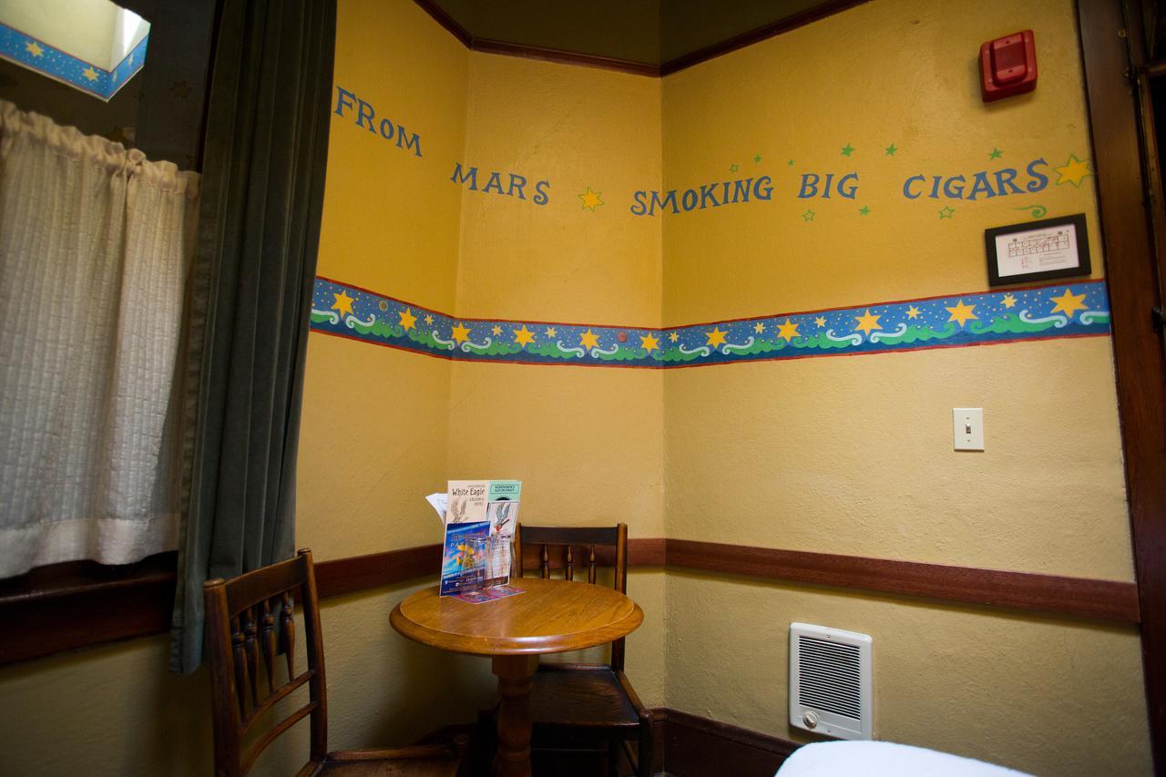 Mcmenamins White Eagle Rock & Roll Hotel Portland Dış mekan fotoğraf