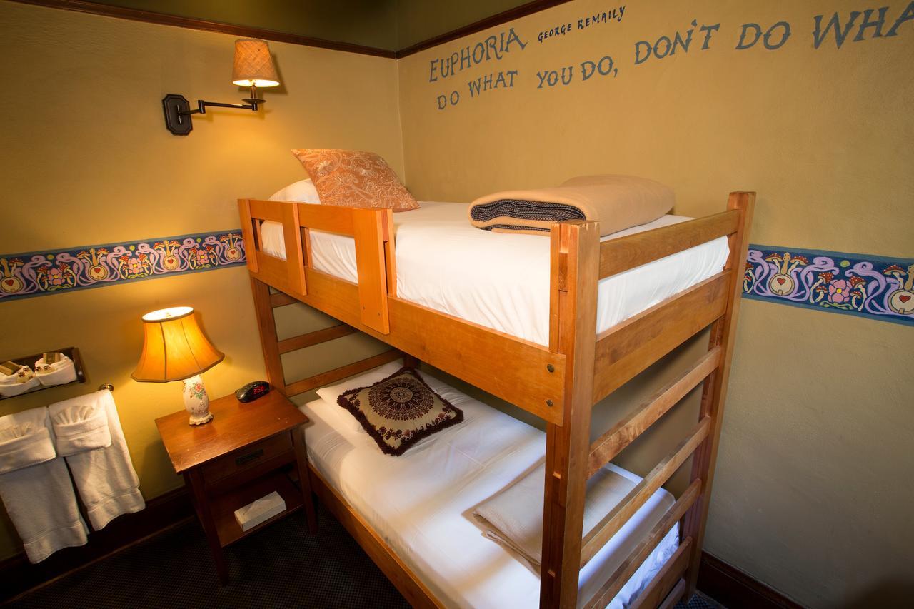 Mcmenamins White Eagle Rock & Roll Hotel Portland Dış mekan fotoğraf