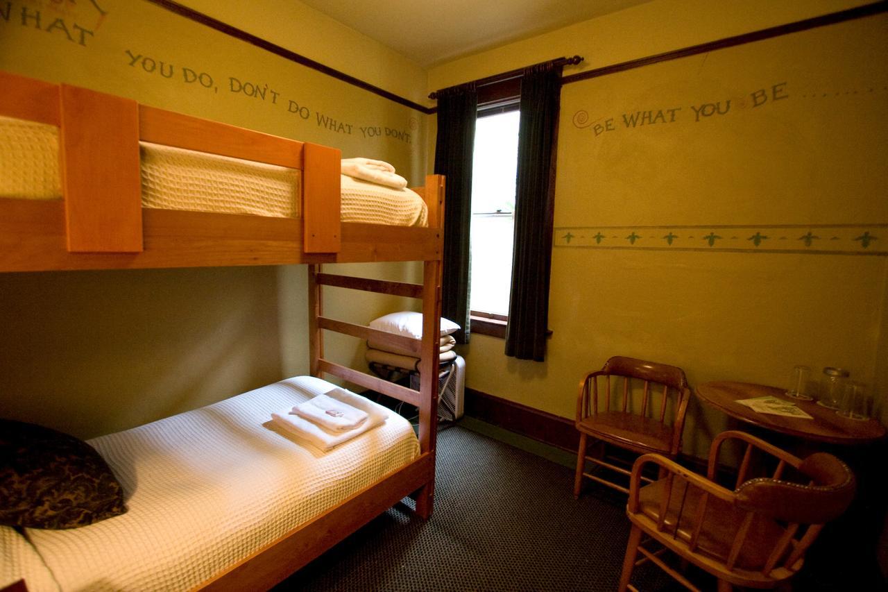 Mcmenamins White Eagle Rock & Roll Hotel Portland Dış mekan fotoğraf