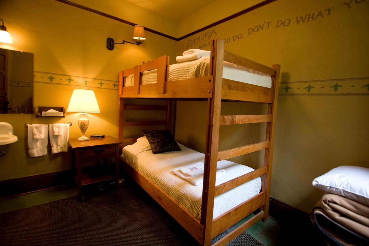 Mcmenamins White Eagle Rock & Roll Hotel Portland Dış mekan fotoğraf