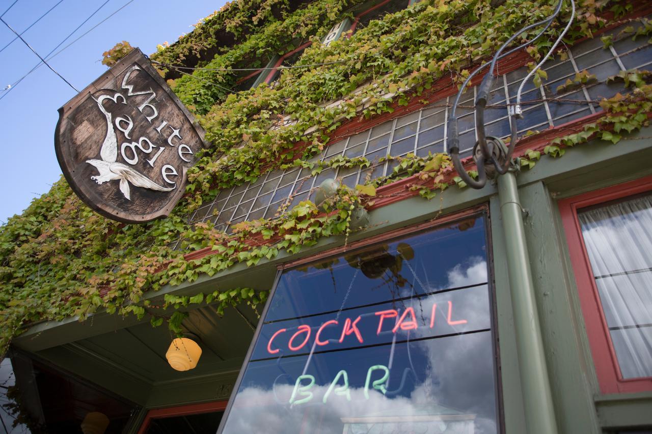Mcmenamins White Eagle Rock & Roll Hotel Portland Dış mekan fotoğraf
