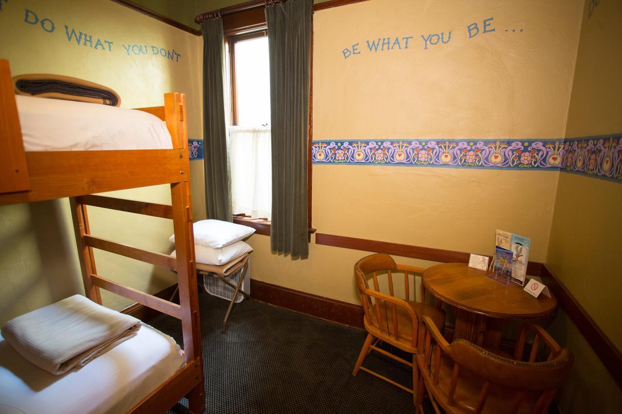 Mcmenamins White Eagle Rock & Roll Hotel Portland Dış mekan fotoğraf